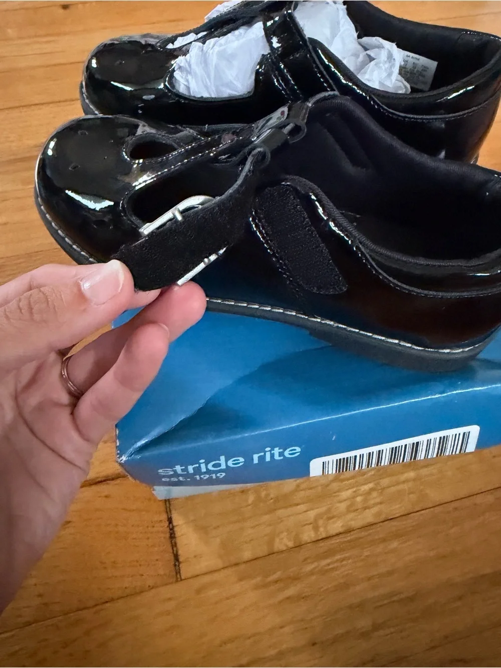 Stride Rite Girls' Black Patent Mary Jane with Buckle